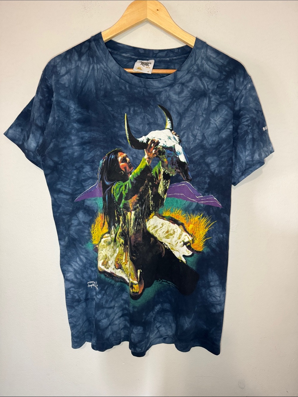 Vintage Native American Banff Canada T-Shirt / 1996 / Medium